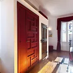 Residenza Romana לינה וארוחת בוקר 4*