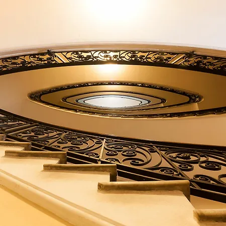 Residenza Romana Bed & Breakfast 4*