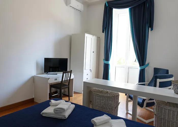 Residenza Romana Couette-café 4*
